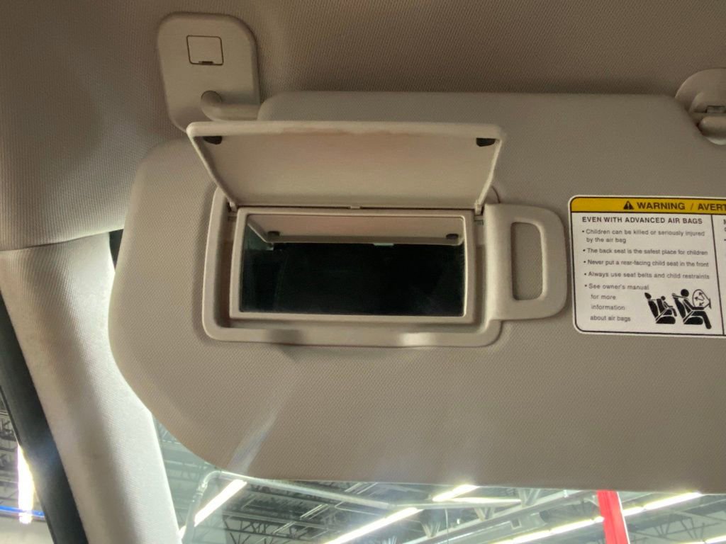 Used 2023 Nissan Rogue SV image 28