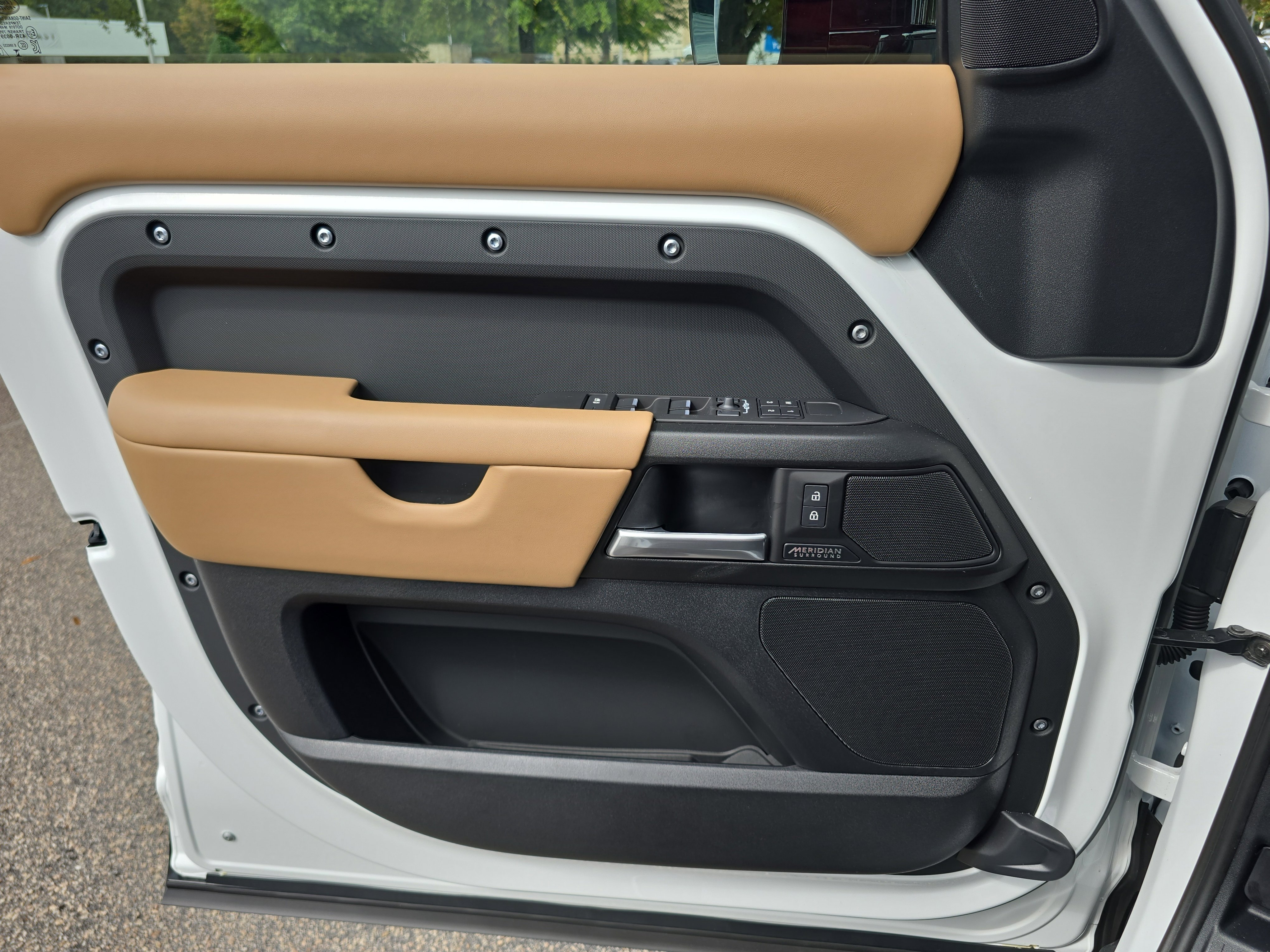 New 2026 Land Rover Defender 110 V8 image 26