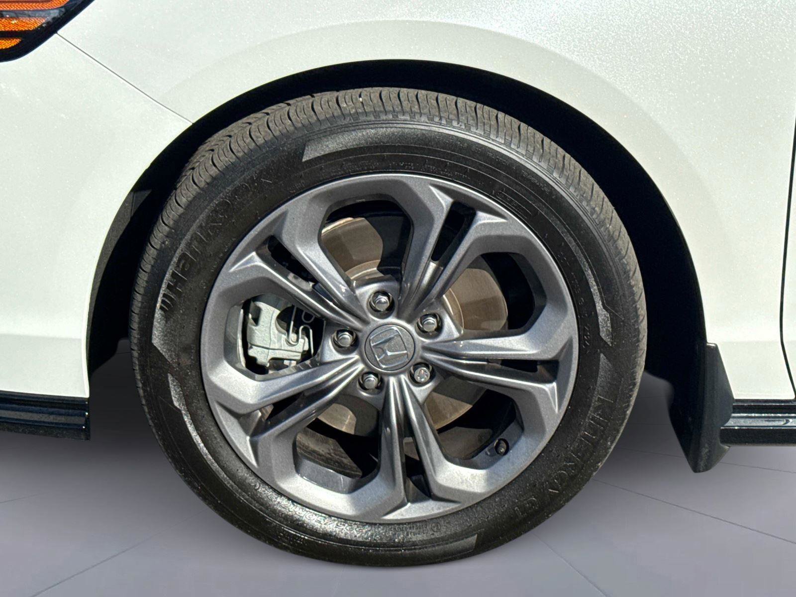 Certified 2025 Honda Accord EX-L image 11