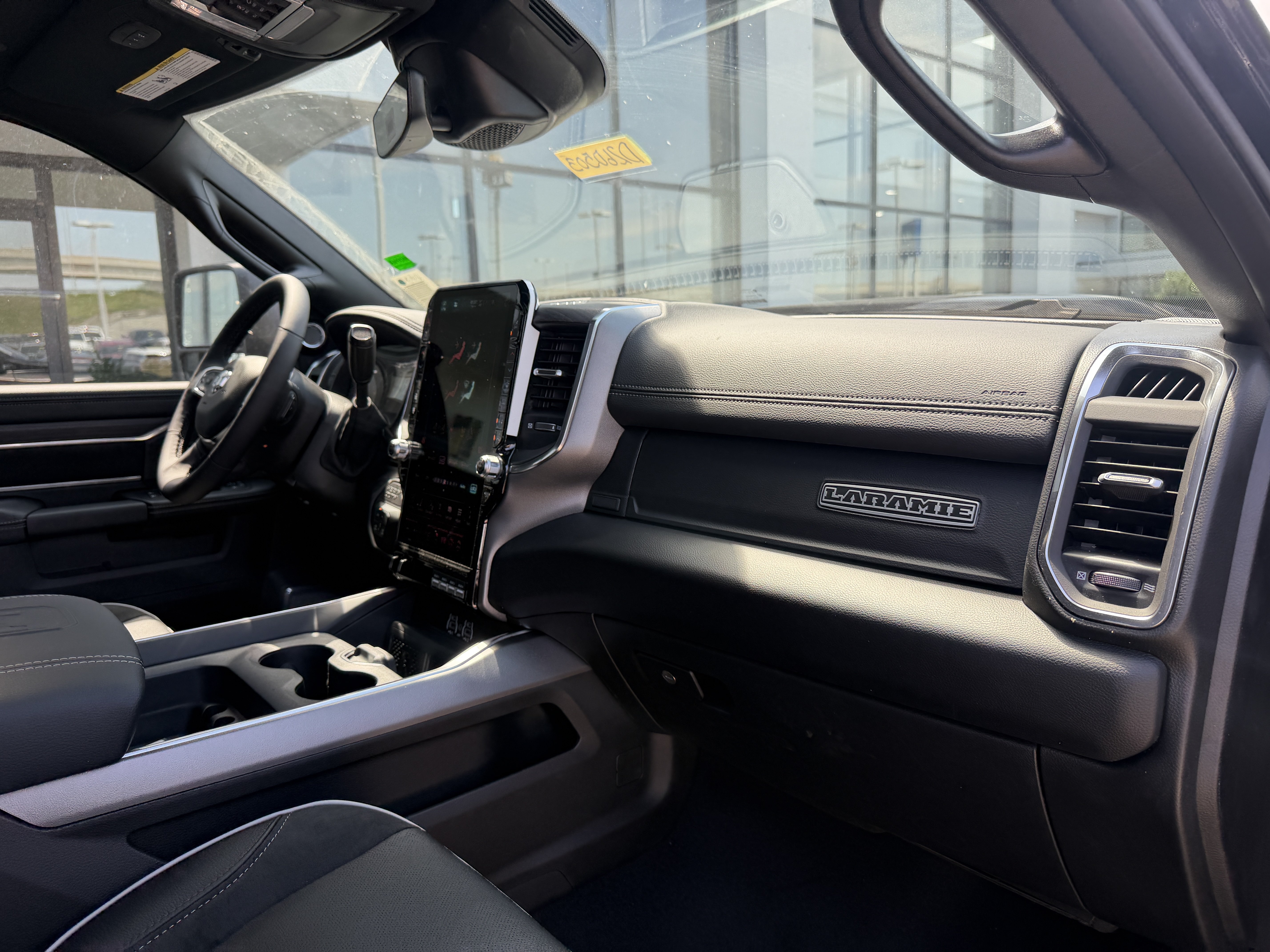 New 2026 RAM 3500 Laramie AWD/4WD image 23