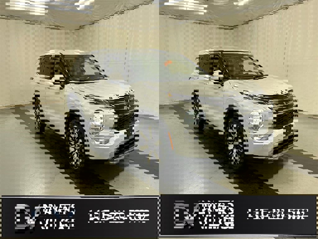 New 2025 Mitsubishi Outlander SE