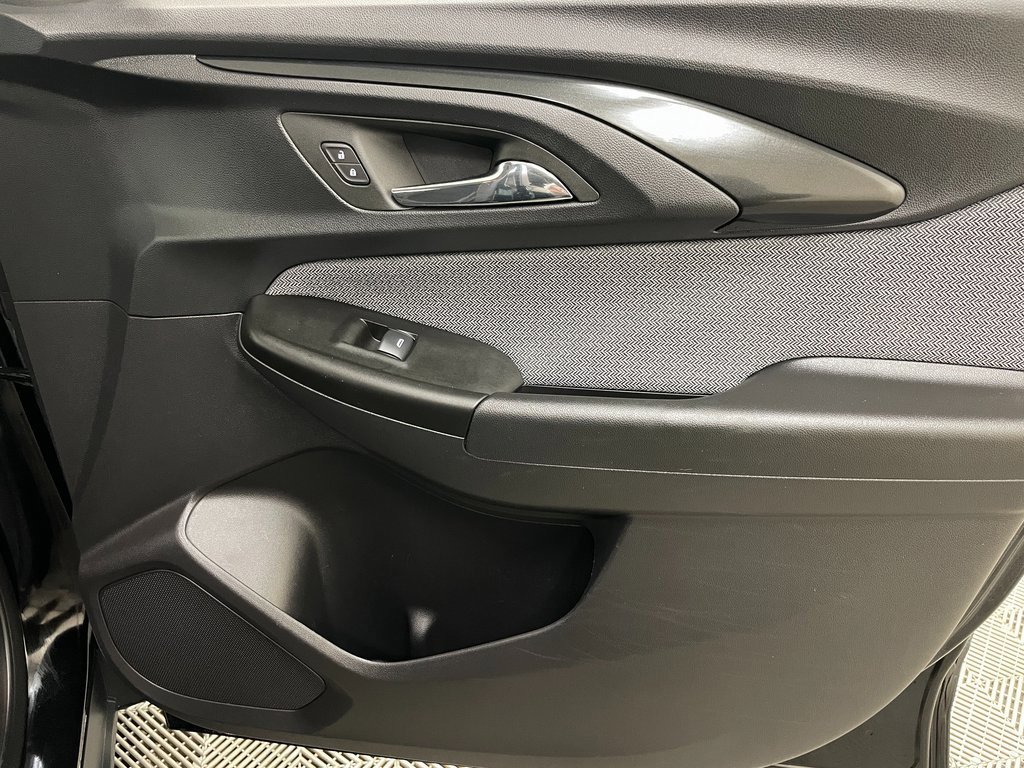 New 2023 Chevrolet TrailBlazer LT w/ Convenience Package image 37
