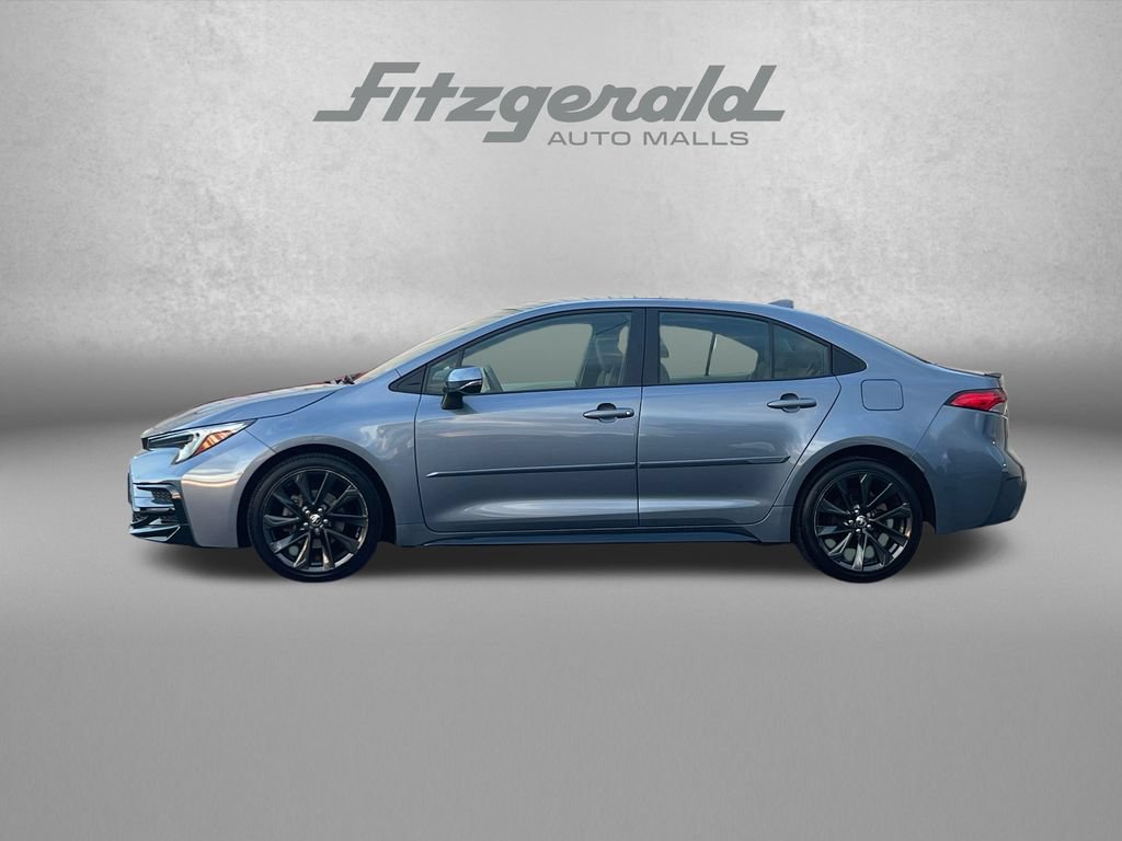 Used 2023 Toyota Corolla SE FWD image 5