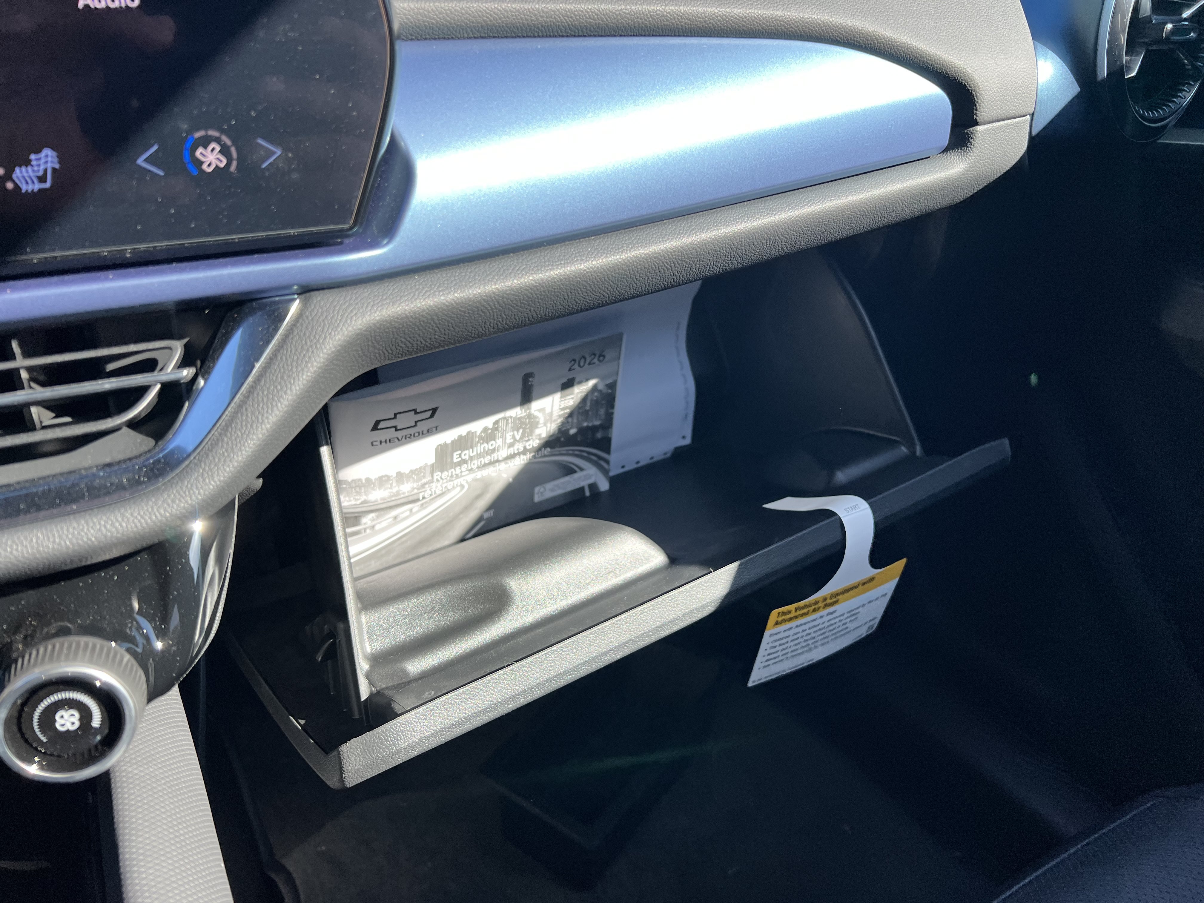 New 2026 Chevrolet Equinox EV LT AWD/4WD image 28