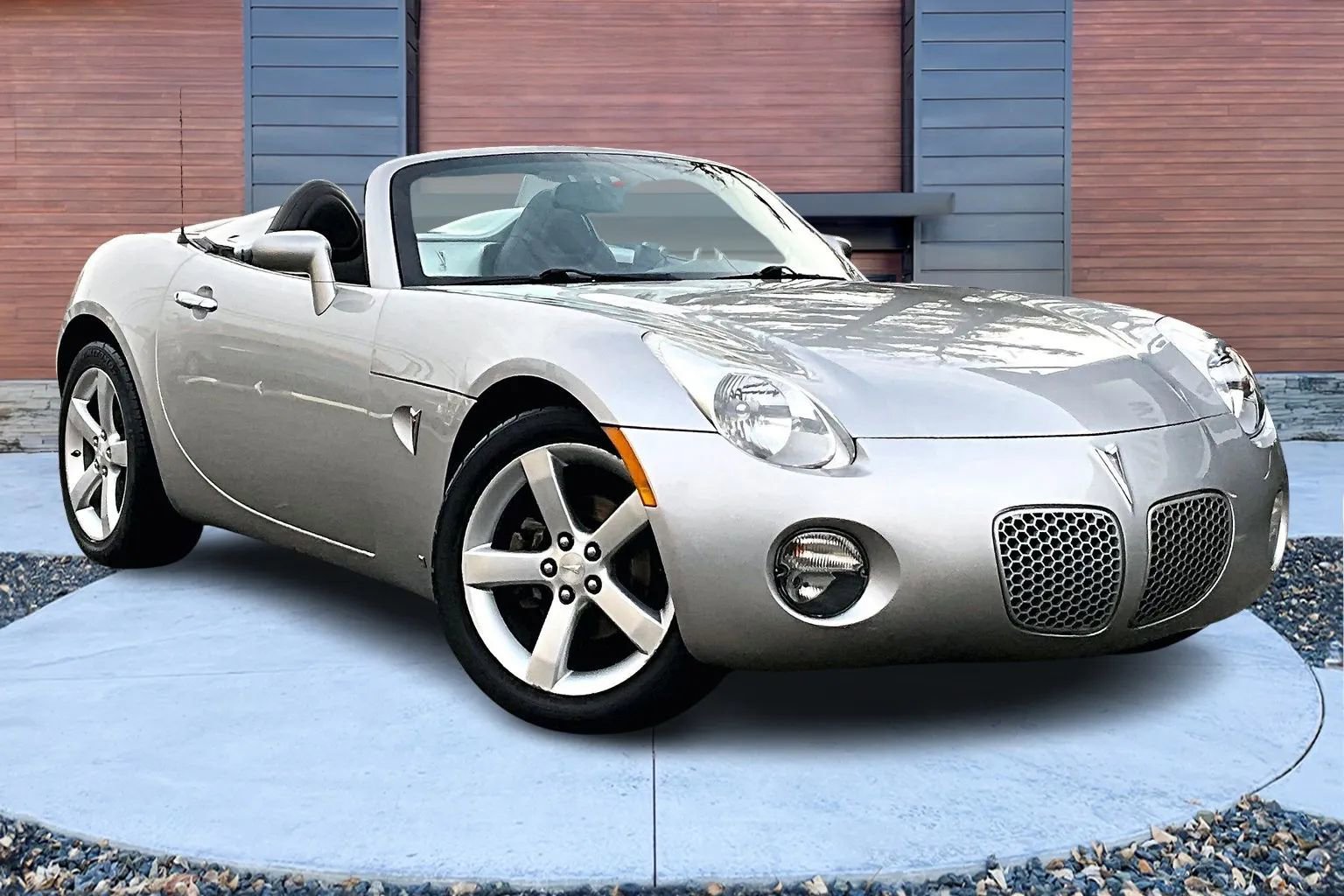 Used 2008 Pontiac Solstice Convertible w/ Premium Package image 1
