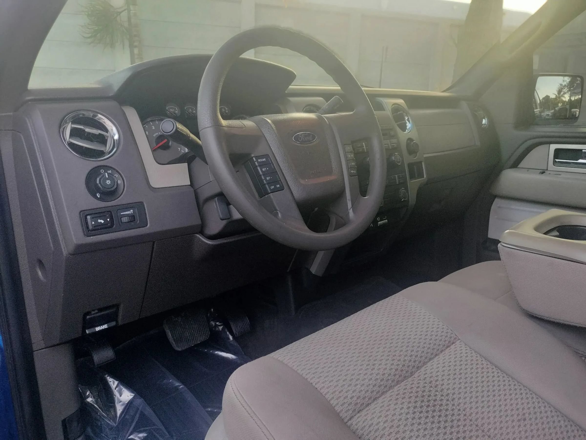 Used 2010 Ford F150 XLT AWD/4WD image 13