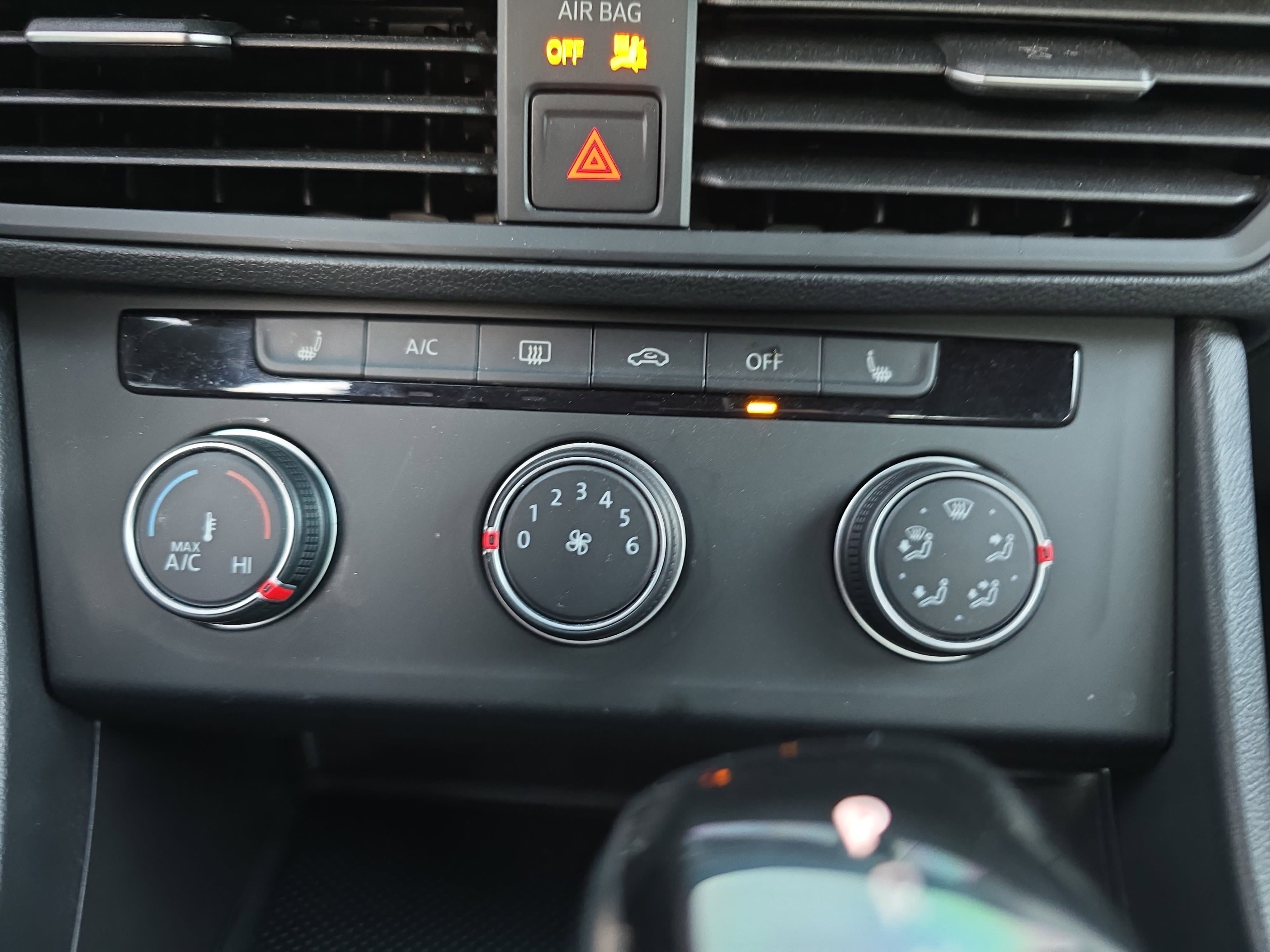 Used 2024 Volkswagen Jetta Sport image 20