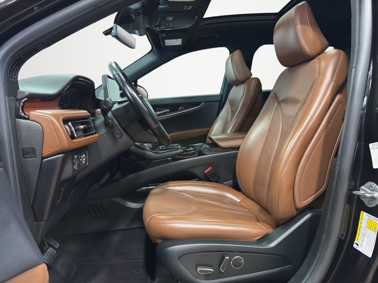 Used 2022 Lincoln Nautilus Reserve AWD/4WD image 13