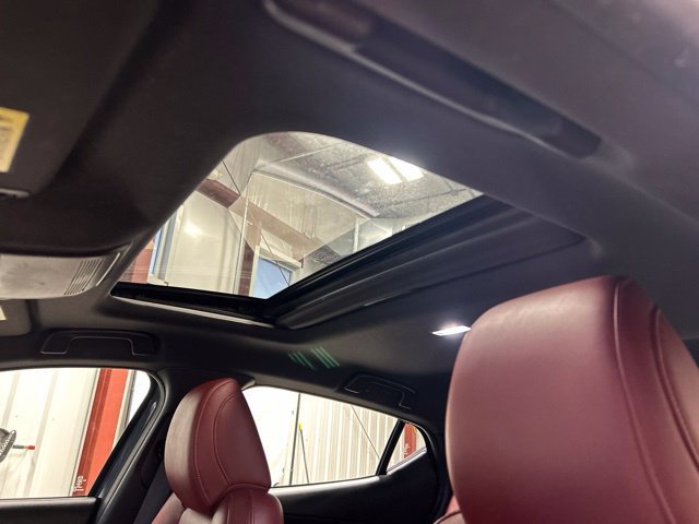 Used 2021 MAZDA MAZDA3 s AWD/4WD image 32