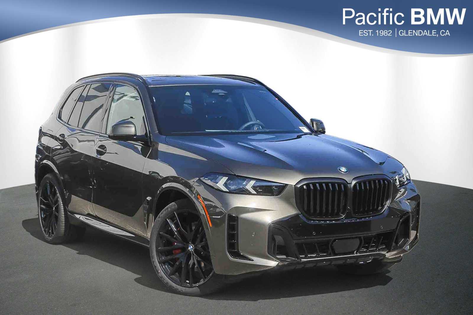 New 2026 BMW X5 xDrive40i w/ M Sport Package