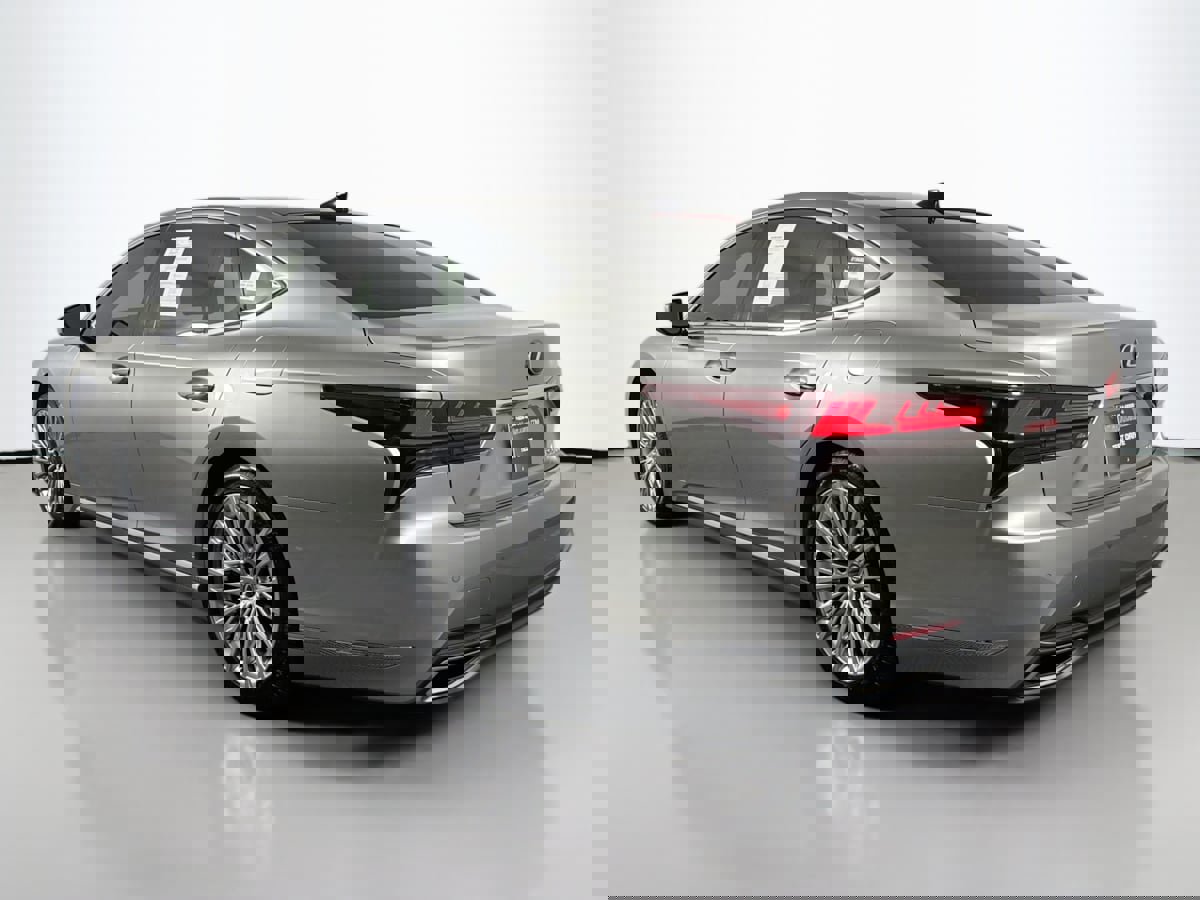 Used 2024 Lexus LS 500 w/ Interior Upgrade Package image 7