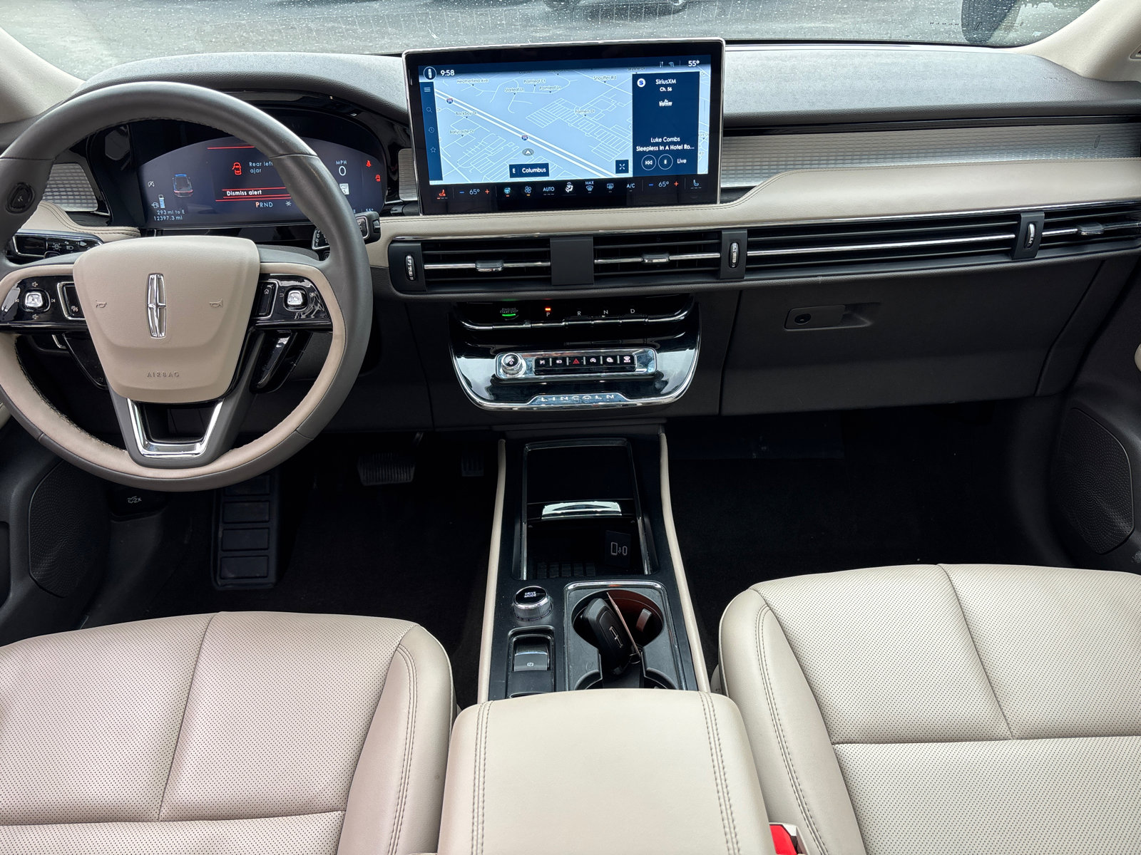 Certified 2024 Lincoln Corsair AWD w/ Equipment Group 101A image 30