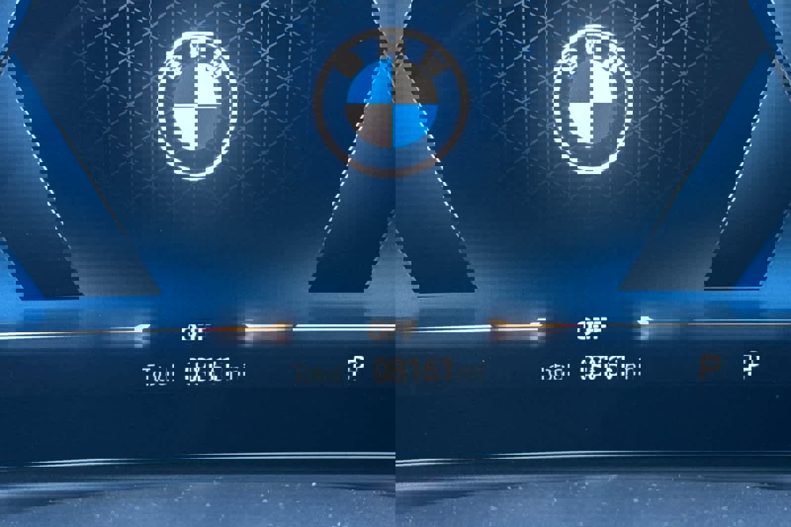 Used 2025 BMW 230i Coupe w/ M Sport Package image 28