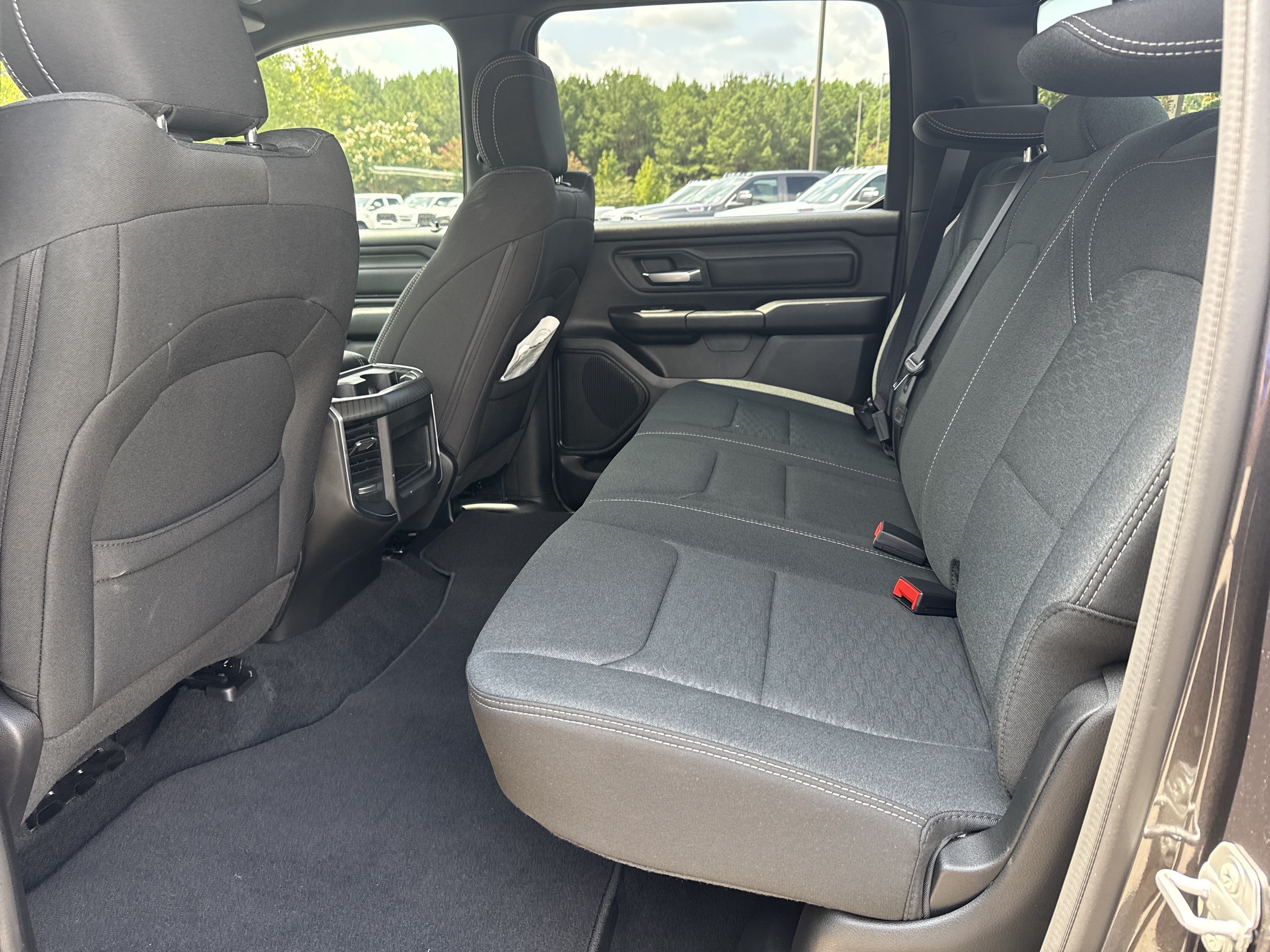 New 2026 RAM 1500 Express AWD/4WD image 23