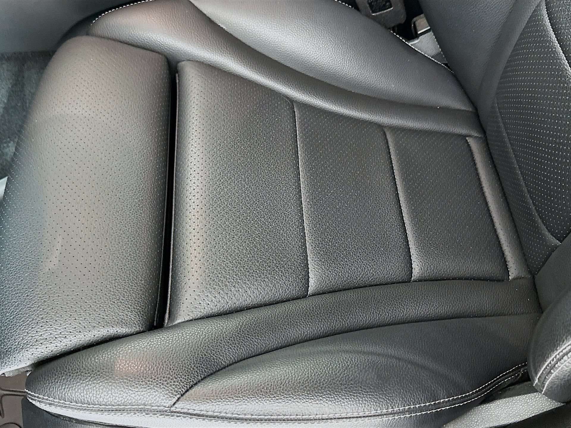 Certified 2022 Mercedes-Benz GLC 300 image 19