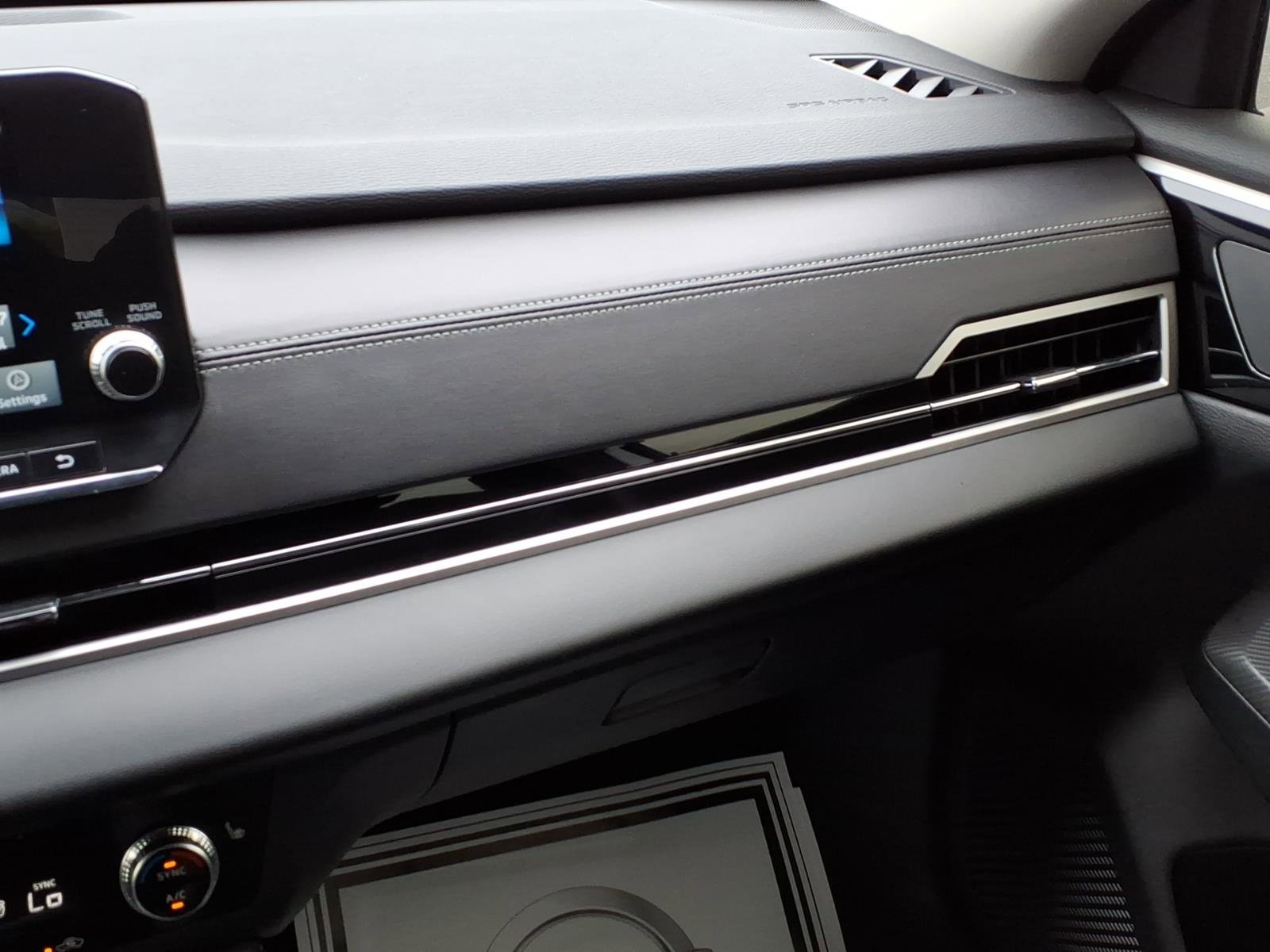 Used 2024 Mitsubishi Outlander SE image 23