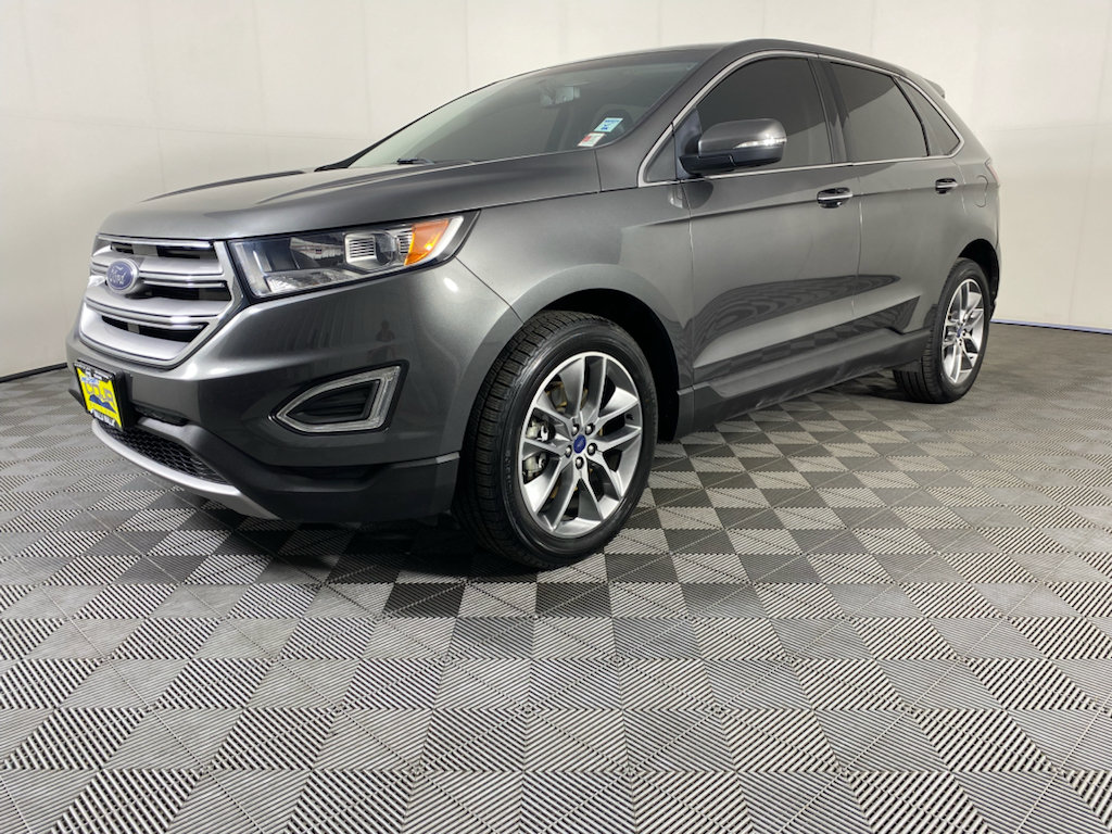 Used 2016 Ford Edge Titanium w/ Equipment Group 301A AWD/4WD image 3