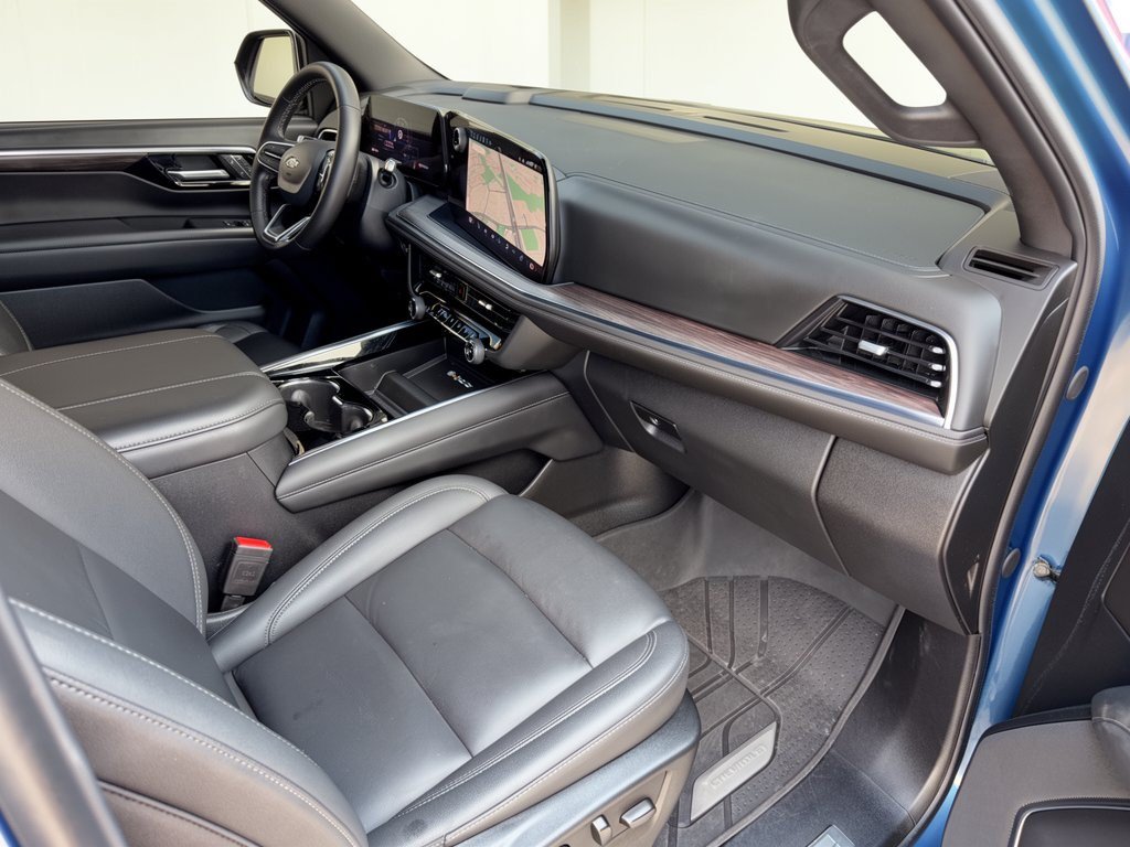 Used 2025 Chevrolet Tahoe LT RWD image 30