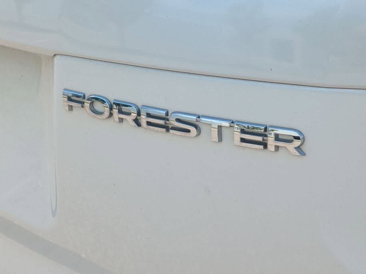 Used 2018 Subaru Forester 2.5i Premium AWD/4WD image 12