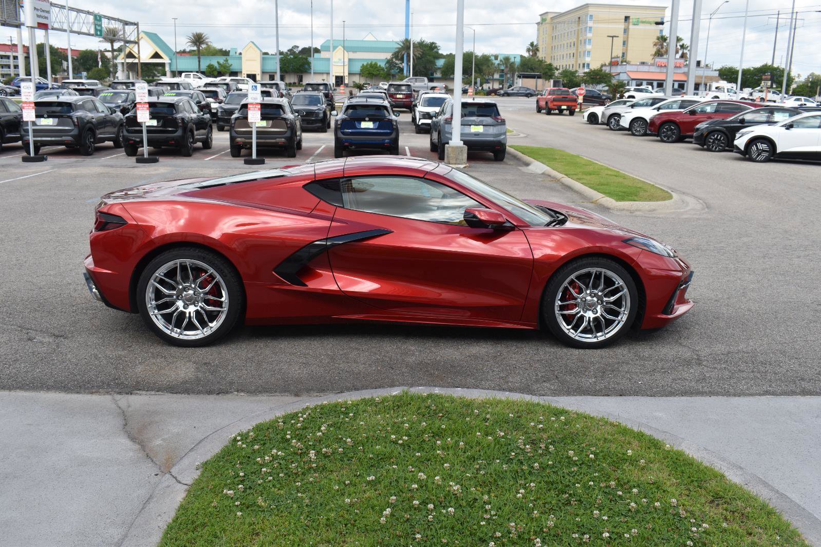 Used 2021 Chevrolet Corvette Stingray Premium Cpe w/ Engine Appearance Package RWD image 13