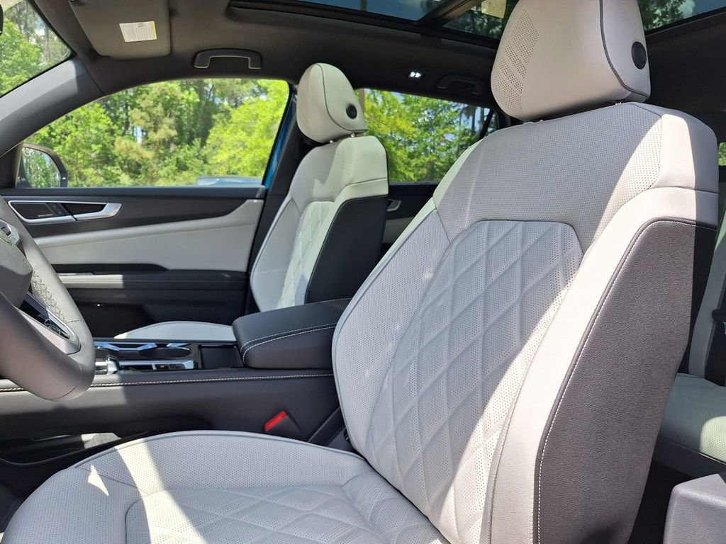 New 2025 Volkswagen Atlas Cross Sport SEL Premium R-Line image 22