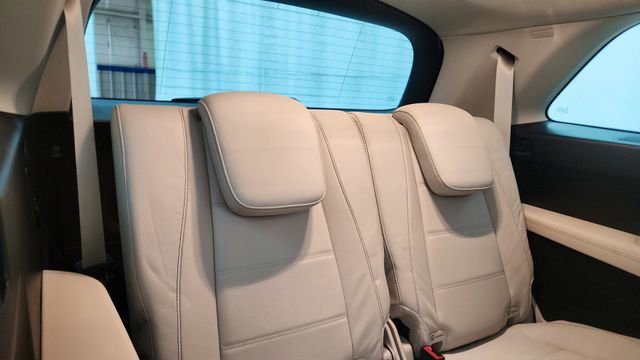 Used 2024 Mercedes-Benz GLS 450 4MATIC image 29