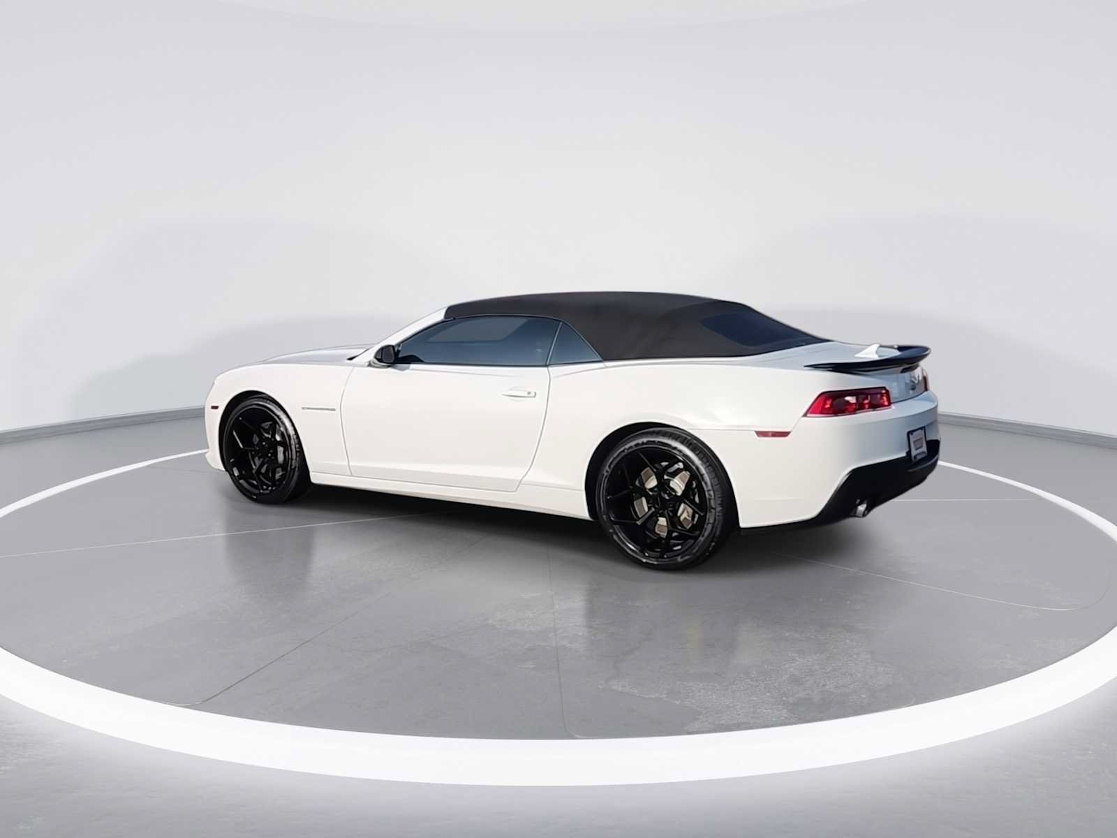 Used 2014 Chevrolet Camaro SS w/ RS Package RWD image 6