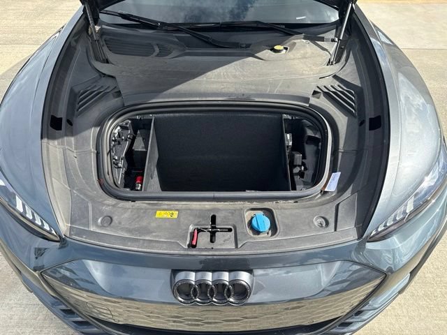 Used 2024 Audi e-tron GT Premium Plus AWD/4WD image 10