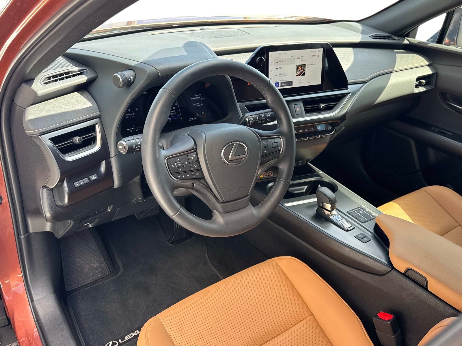 Used 2026 Lexus UX 300h FWD w/ Accessory Package (Z1) image 23
