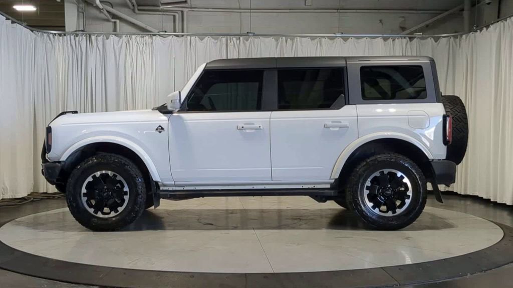 Used 2021 Ford Bronco Outer Banks AWD/4WD image 6