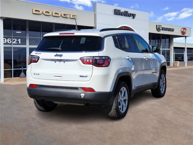 Certified 2024 Jeep Compass Latitude image 3