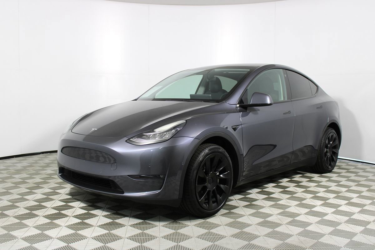Used 2021 Tesla Model Y Long Range AWD/4WD image 3