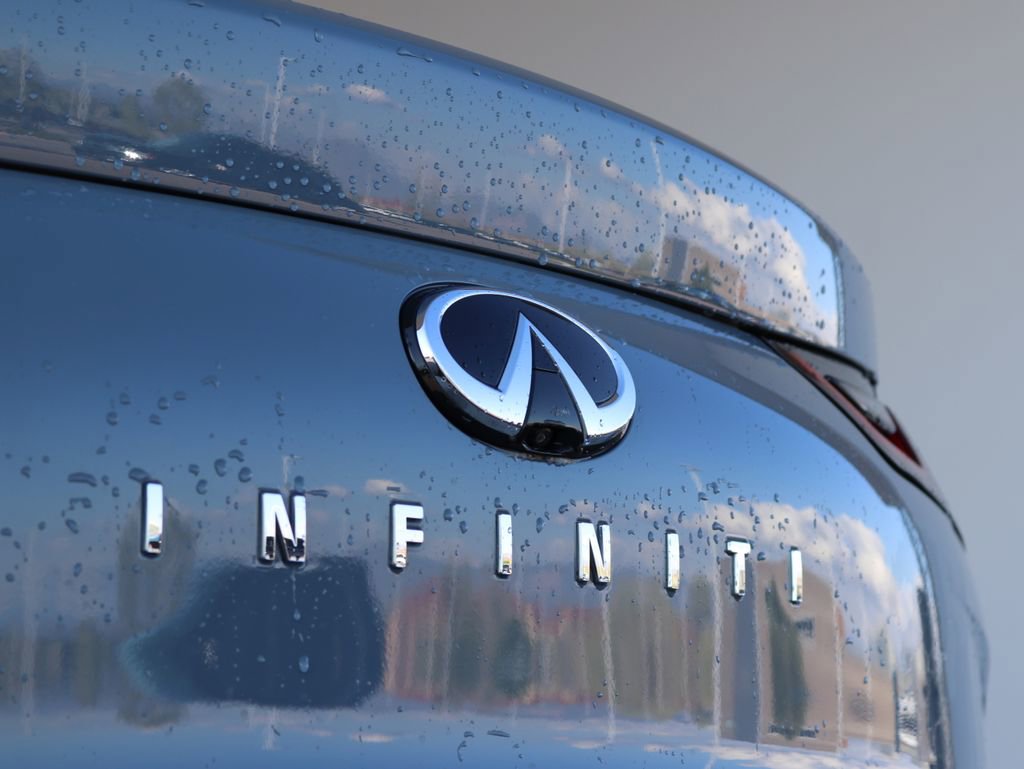 Certified 2023 INFINITI QX55 Luxe AWD/4WD image 13