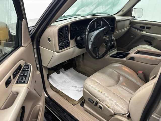 Used 2003 Chevrolet Tahoe LT AWD/4WD image 12