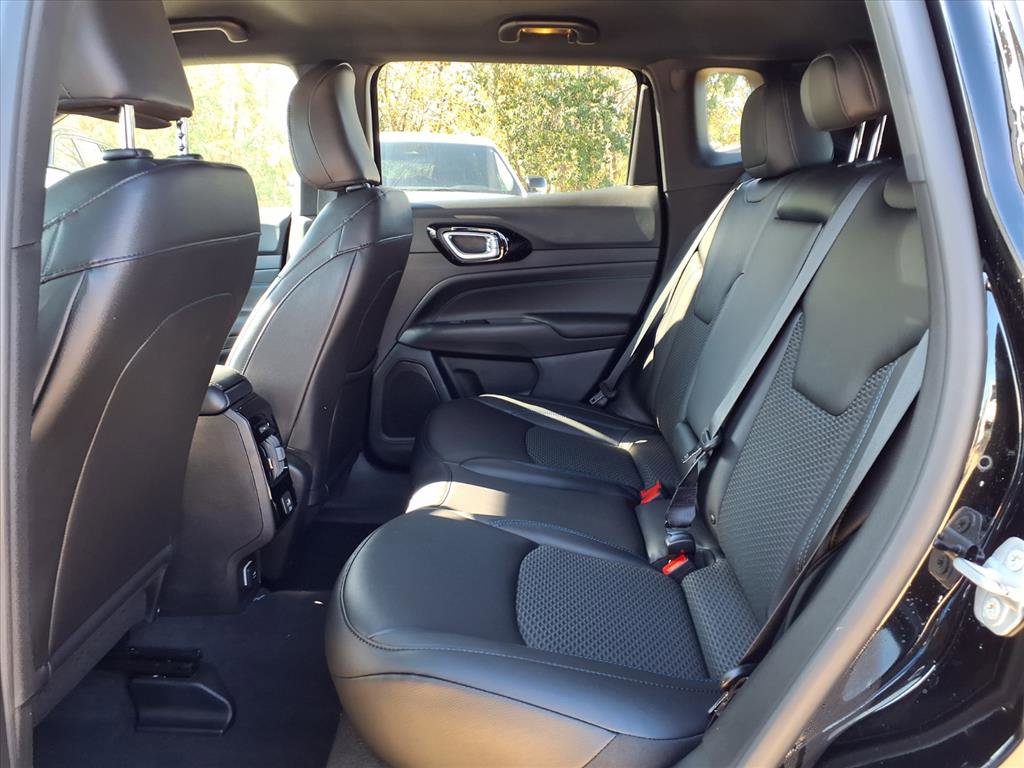 New 2026 Jeep Compass Altitude image 9