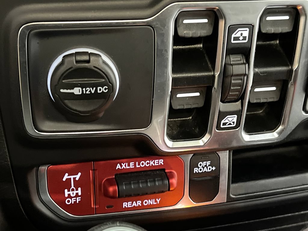 Used 2021 Jeep Gladiator Mojave w/ Dual Top Group AWD/4WD image 47