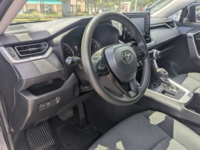 Used 2022 Toyota RAV4 XLE image 12