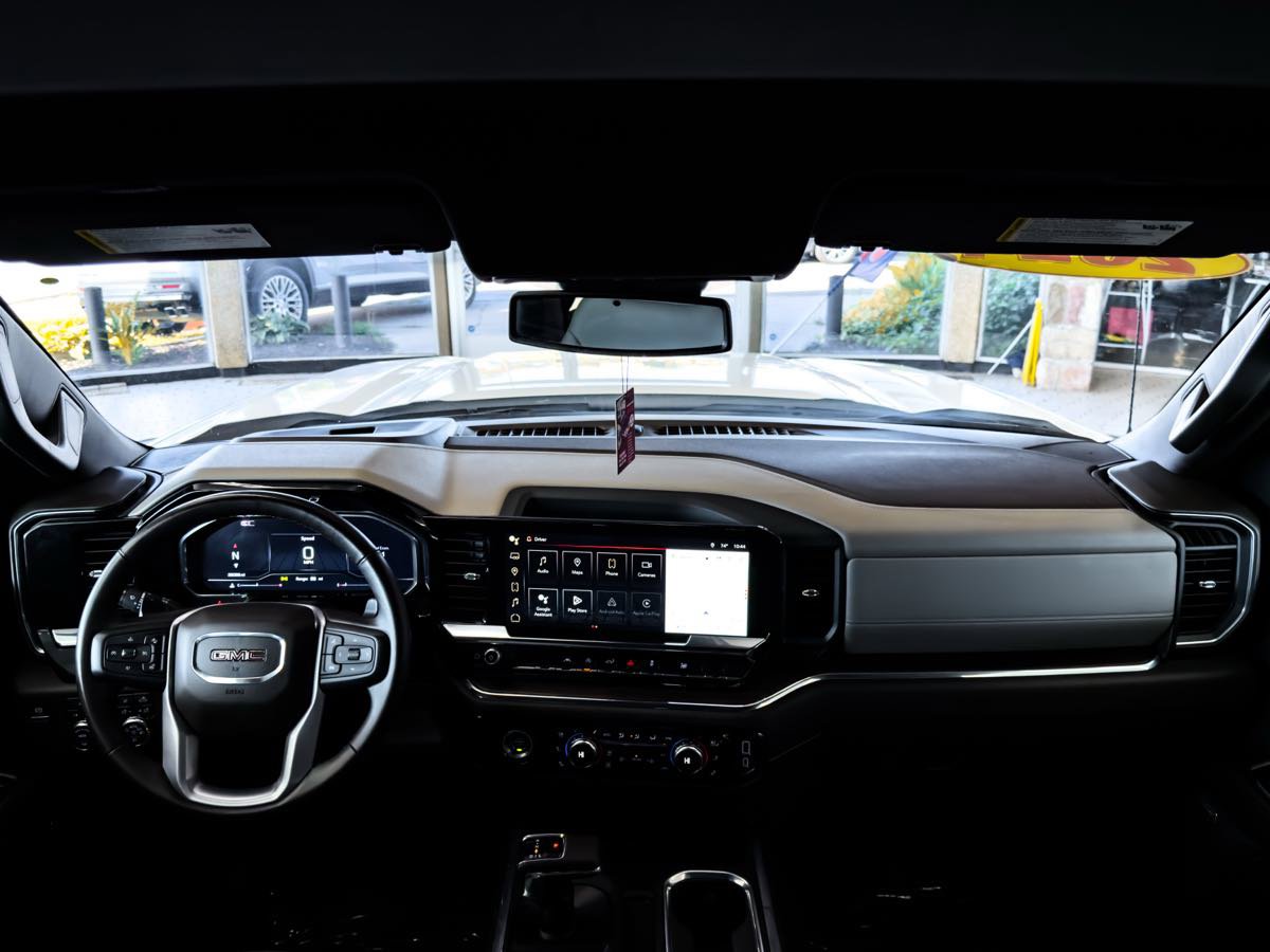 Used 2024 GMC Sierra 1500 SLT w/ SLT Convenience Package image 39