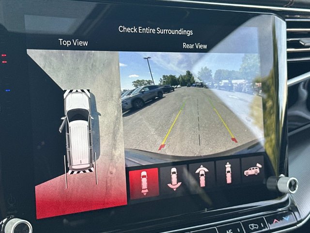 Used 2023 Jeep Grand Wagoneer Series III w/ Rear Seat Video Group 1 AWD/4WD image 19