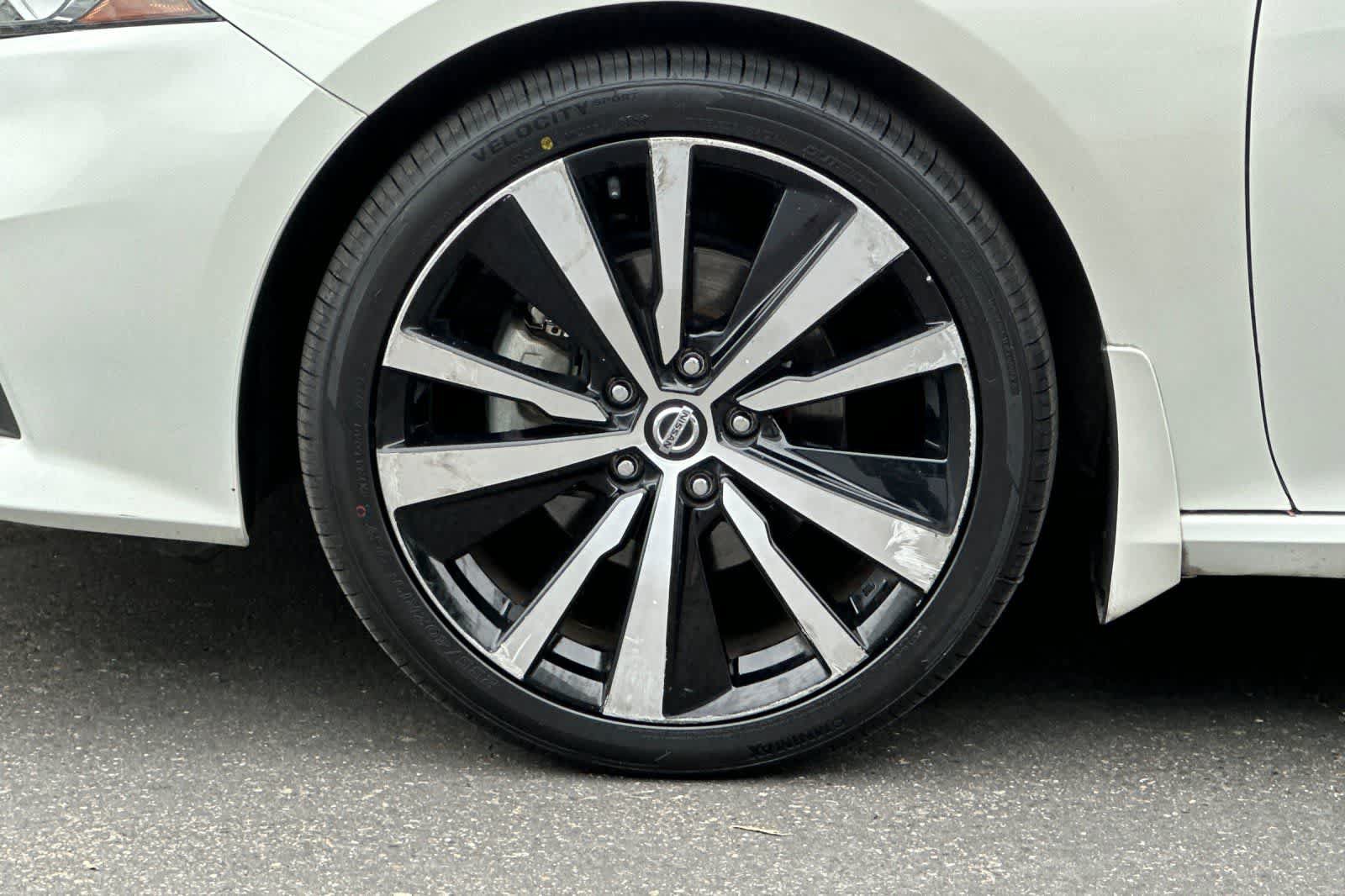 Used 2021 Nissan Altima 2.5 SR FWD image 34