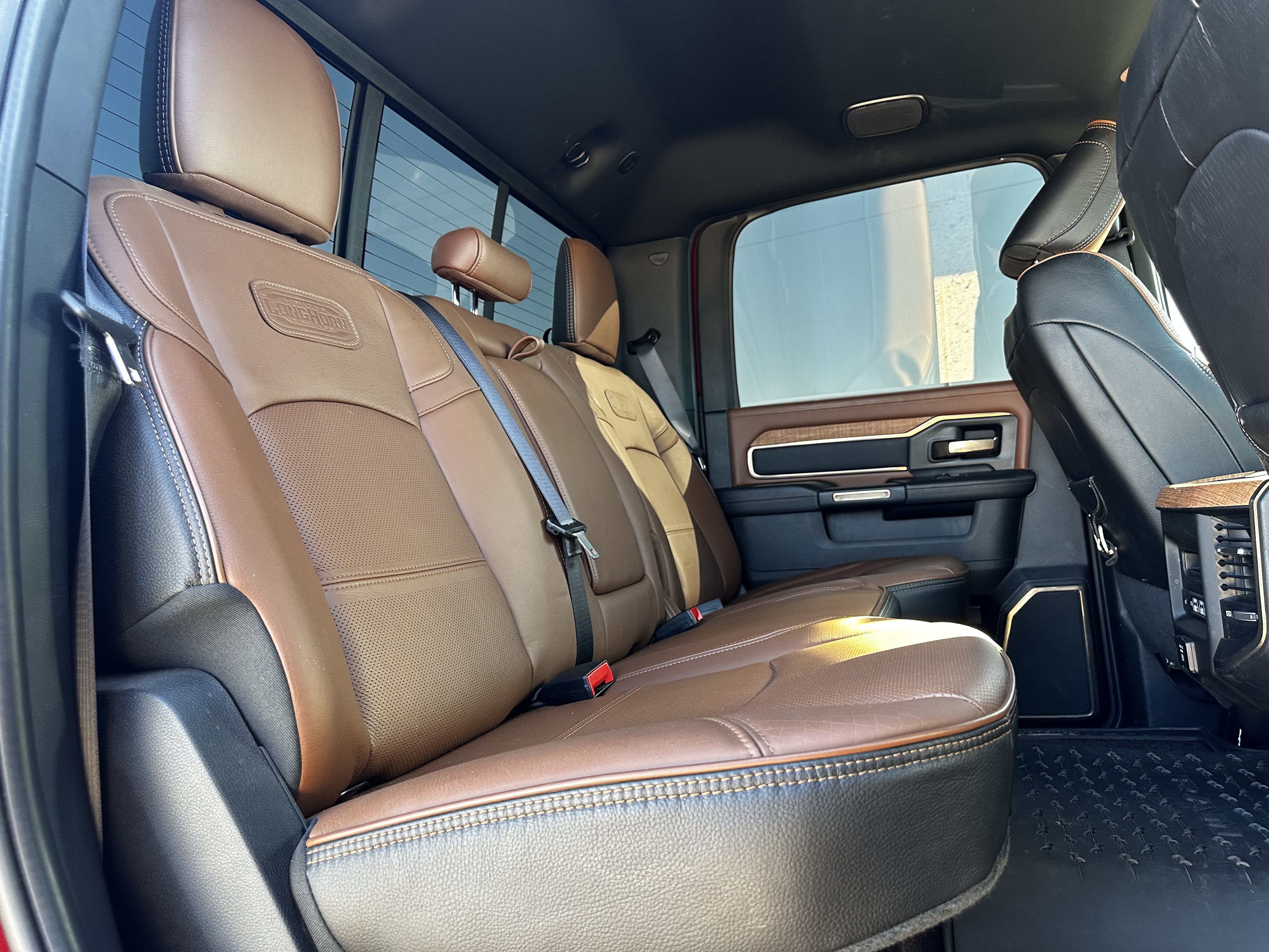 Used 2022 RAM 3500 Limited AWD/4WD image 17