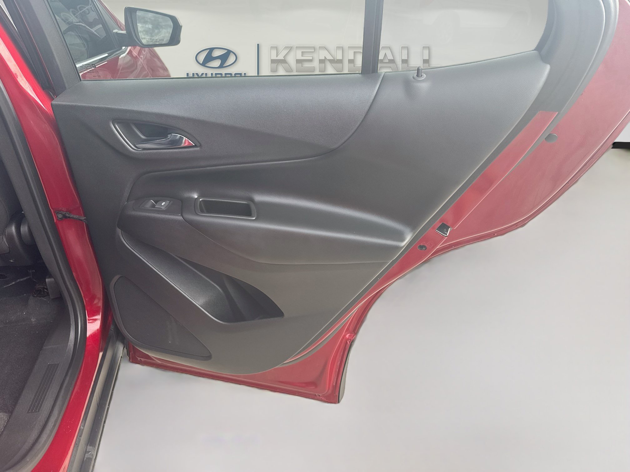 Used 2020 Chevrolet Equinox LT FWD image 28