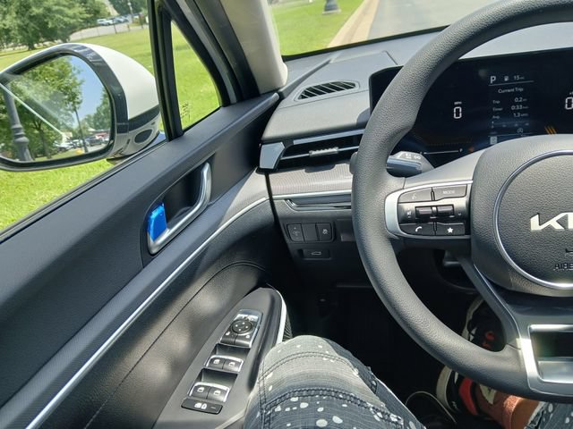 New 2026 Kia K5 LXS FWD image 30