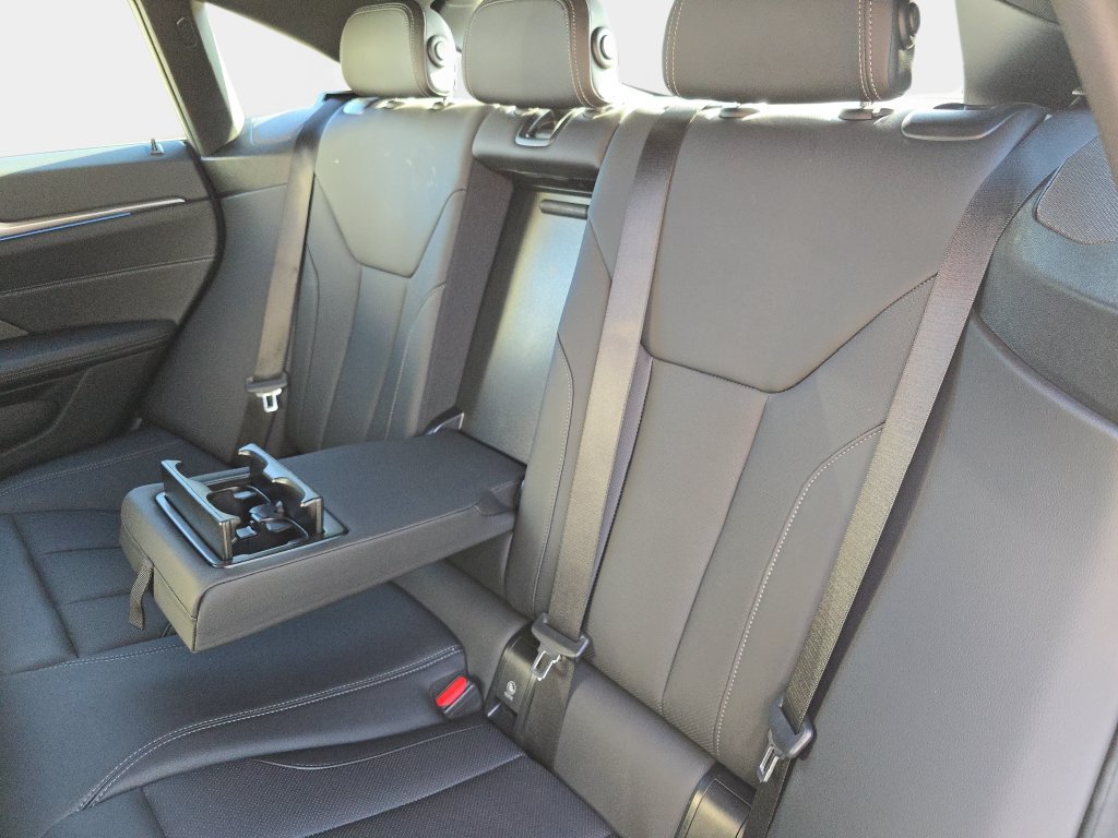 Used 2025 BMW i4 eDrive40 w/ M Sport Package RWD image 17