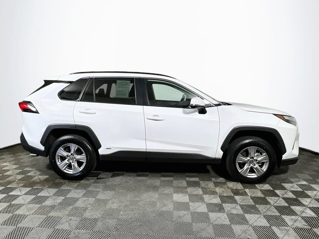 Certified 2025 Toyota RAV4 XLE AWD/4WD image 8