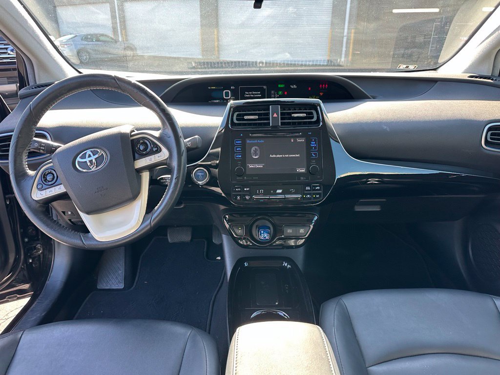Certified 2017 Toyota Prius Three Touring FWD image 8