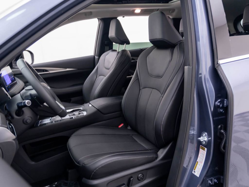 Used 2026 INFINITI QX60 Luxe w/ Cargo Package AWD/4WD image 16