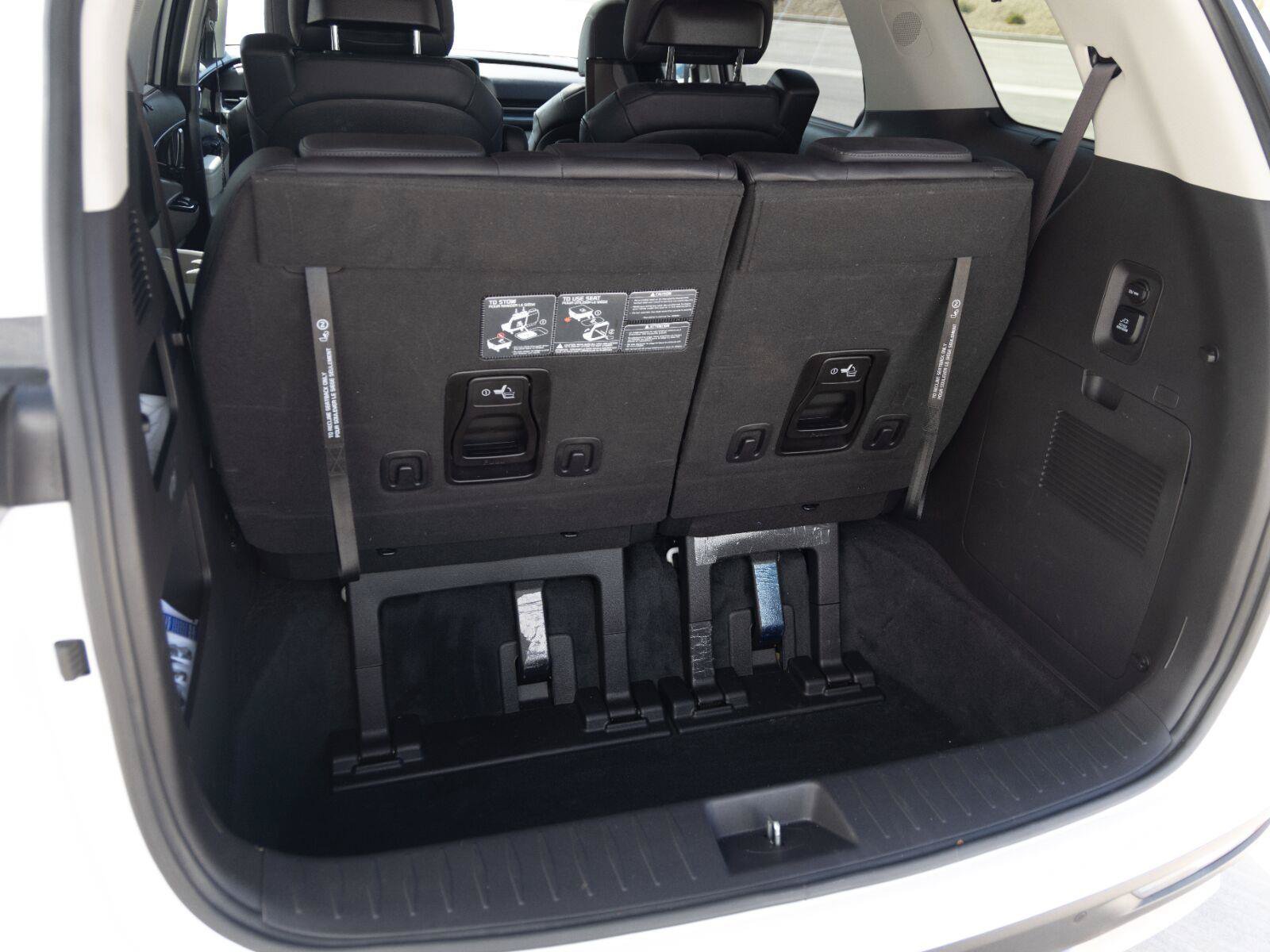 Used 2023 Kia Carnival SX Prestige FWD image 37