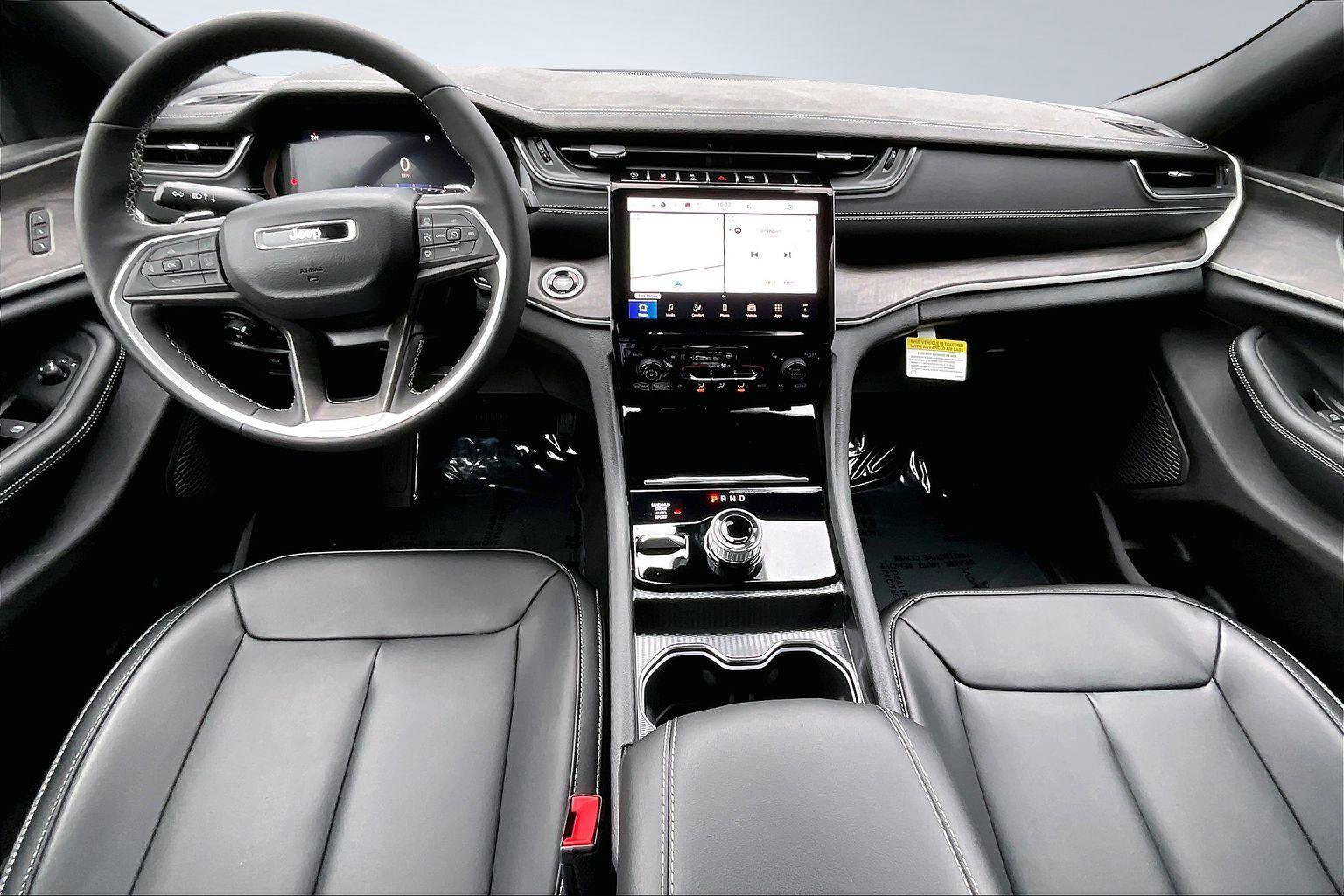 New 2025 Jeep Grand Cherokee Limited w/ Trailer Tow Package image 6