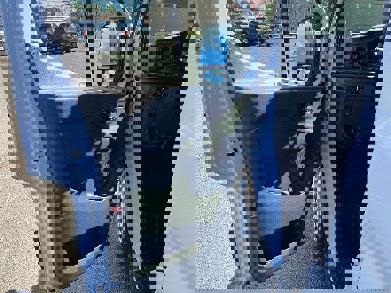 Used 2023 Ford Transit 350 XLT image 23